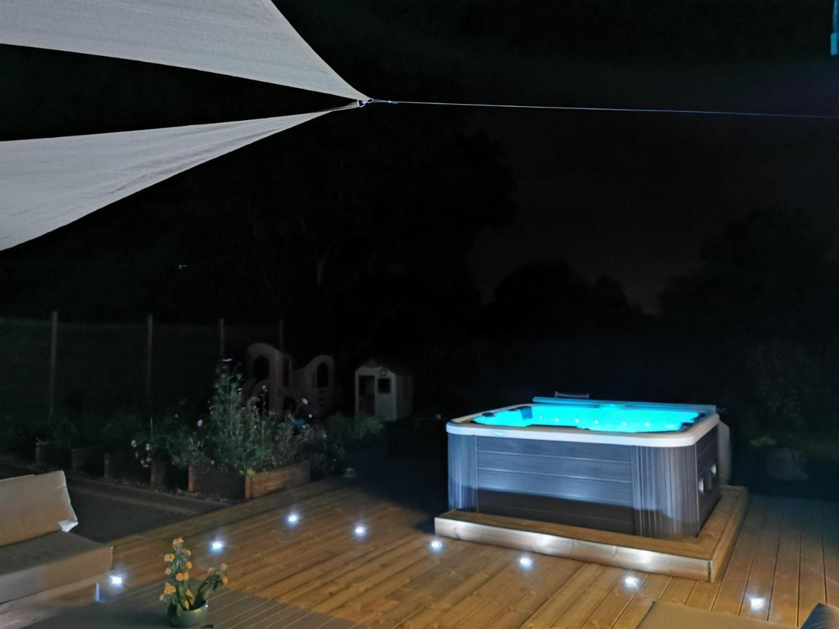 Le pavillon de l'herboriste 14p jacuzzi jardin Tintigny Exterior foto